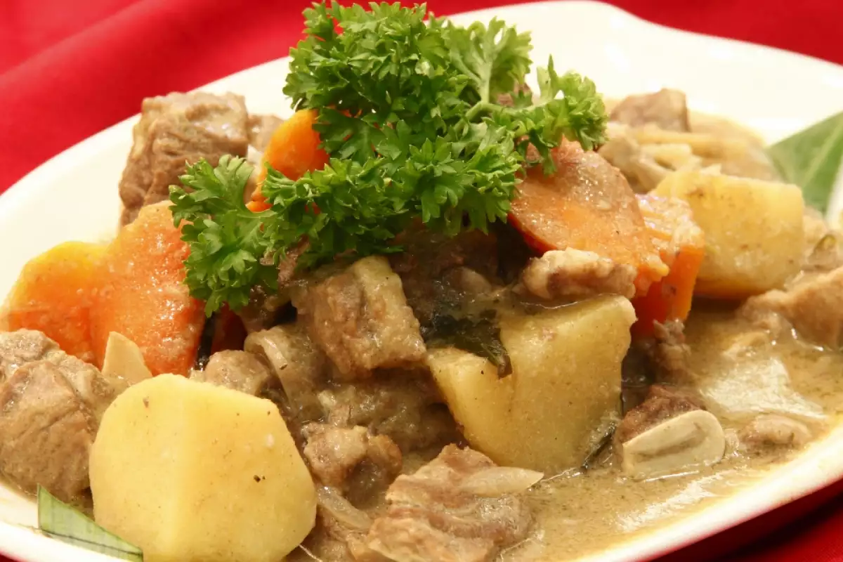 Stew With Pork And Potatoes Recipe Bonapeti