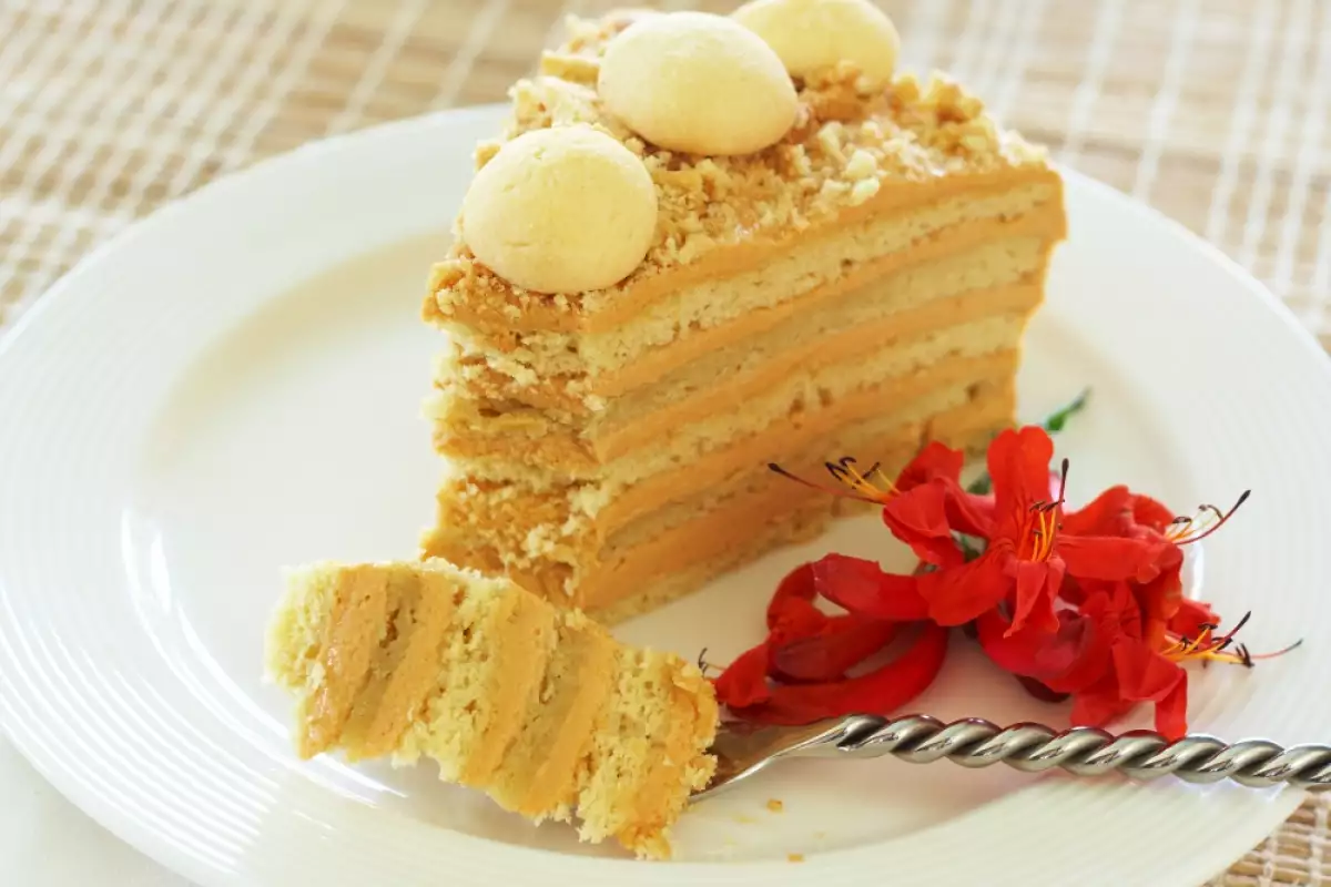 Medovik - Honey Layer Cake: Торт 