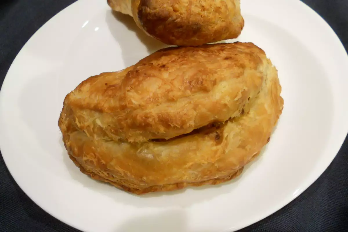 Puff Pastry Empanadas - Recipe | Bonapeti.com