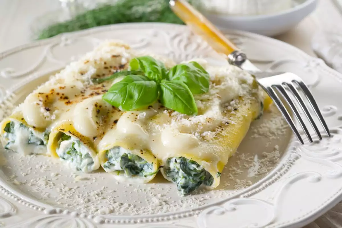 Spinach And Cottage Cheese Cannelloni