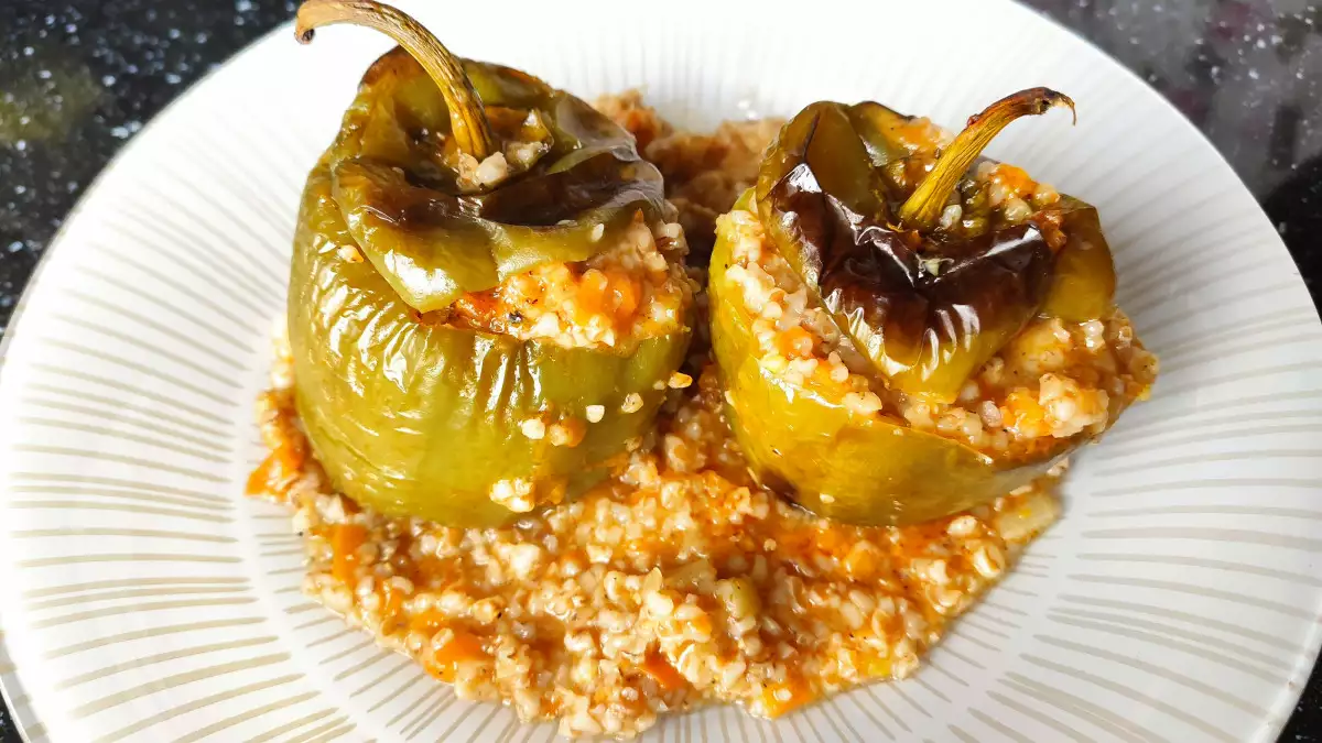 Stuffed Bell Peppers With Bulgur Recipe Bonapeti Com