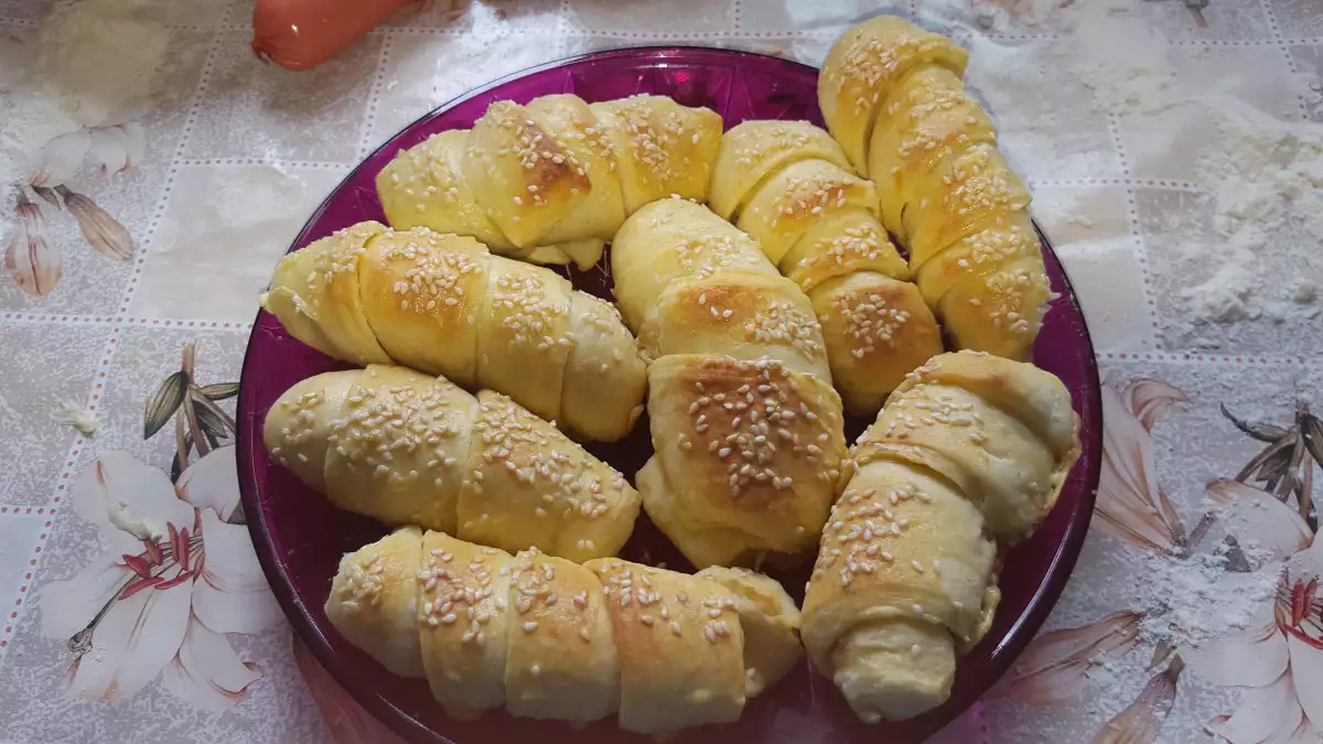 Vienna Sausage Rolls - Recipe | Bonapeti.com