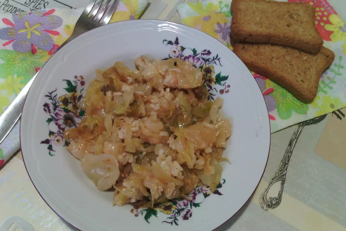 Sauerkraut and Rice in a Pot