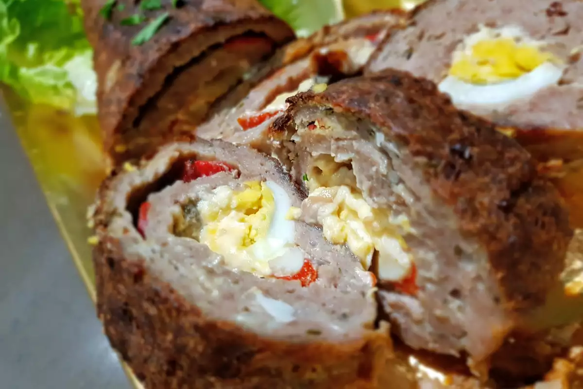 Egg Roll With Processed Cheese - 2 Recipes | Bonapeti.com