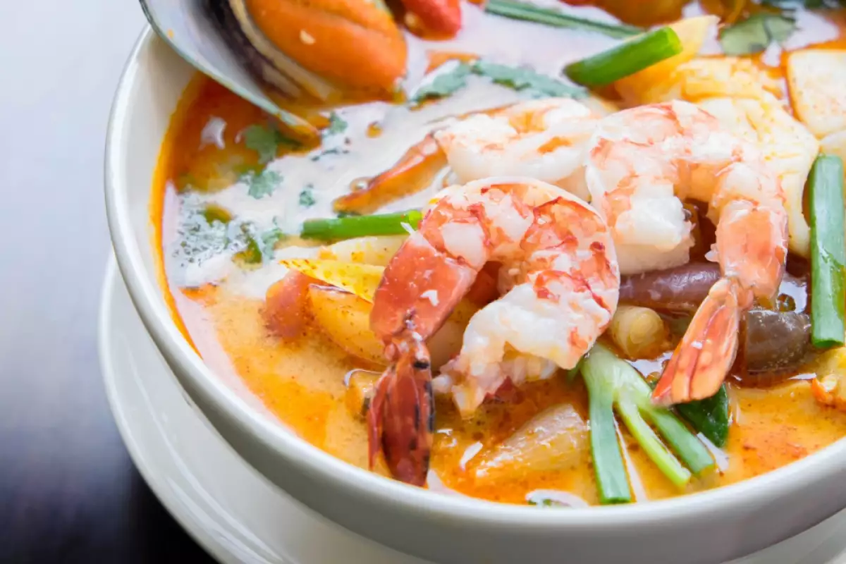 Thai Seafood Soup - Recipe | Bonapeti.com