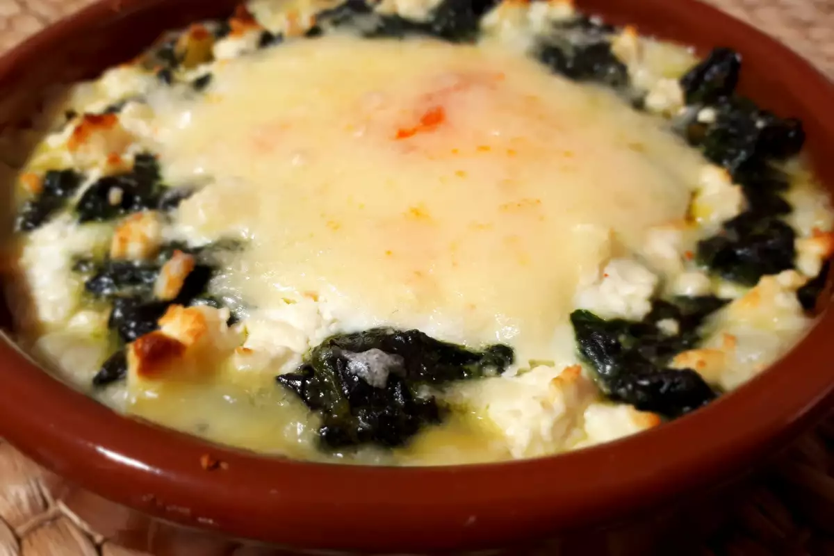 Frozen Spinach, Egg and White Cheese Casserole - Recipe | Bonapeti.com