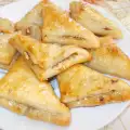 Finger-Lickin-Good Triangular Puff Pastries