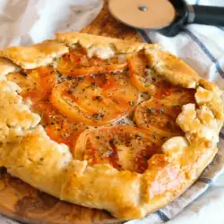 Savory Pie with tomatoes