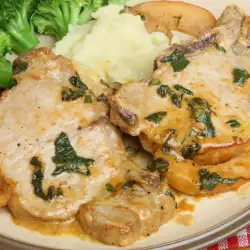 Pork Chops with Broccoli and Mushrooms