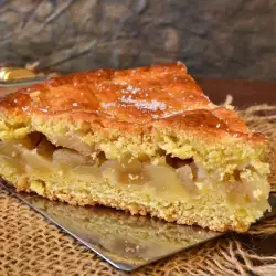 Apple Pie with a Rich Filling