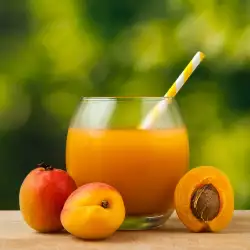 Drink with Apricots