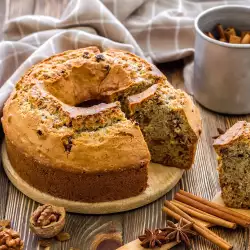 Fluffy Cake with Dried Fruit and Cinnamon