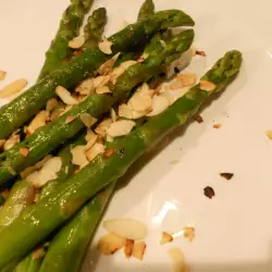 Starter with Asparagus