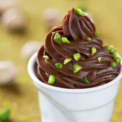 Chocolate Mousse with Avocados