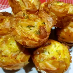Small Filo Pastries with Parsley and White Cheese