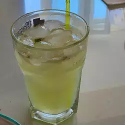 Basil Smash Cocktail
