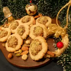 Christmas Cookies with Lemons