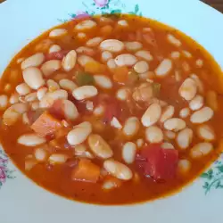 Bean Soup with vegetable broth