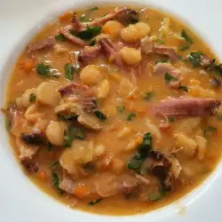 Bean Soup with Smoked Meat