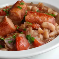 Beans with Meat and Spearmint