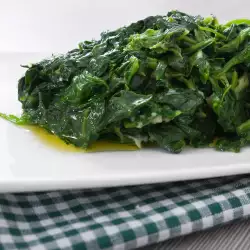 Spinach with Butter Garnish