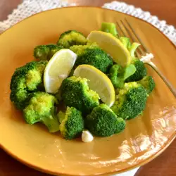 Stewed Broccoli with Butter and Garlic