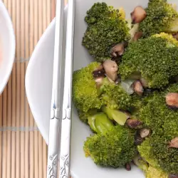 Steamed Broccoli with Olive Oil