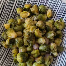 Stewed Brussels Sprouts in a Multicooker