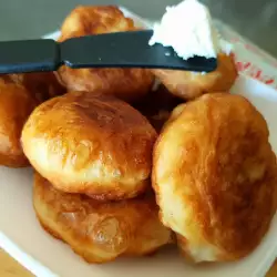 Fritters with cream cheese