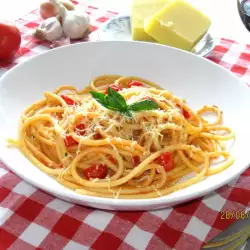 Bucatini with Tomato Sauce, Cherry Tomatoes and Parmesan