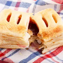 Puff Pastry with Jam