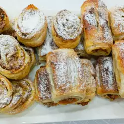 Puff Pastry Rolls with walnuts
