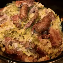 Bulgarian Kapama with sausages