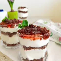 Cheesecake with Jam and Cream