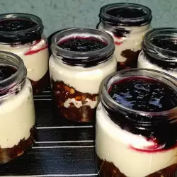 No-Bake Dessert with Jam