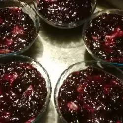 No-Bake Pastry with Jam