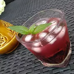 Cherry Smash Cocktail