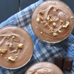 Chocolate Mousse with Cream