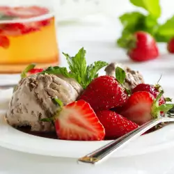 Strawberry Dessert with Mint