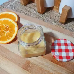 Sauce with Lemons