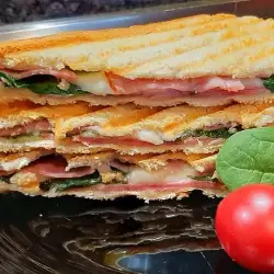 Club Sandwich with tomatoes