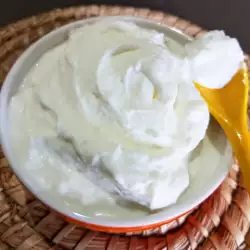 Homemade White Cheese with citric acid