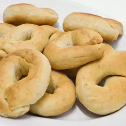 Bagels with yeast