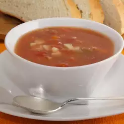 Carp Soup with Tomatoes