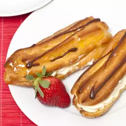 Eclairs with Dairy Cream