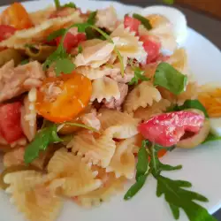 Farfalle Pasta with Cherry Tomatoes