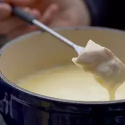 Fondue with White Cheese