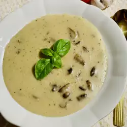 Mushroom Porridge with White Wine and Cream