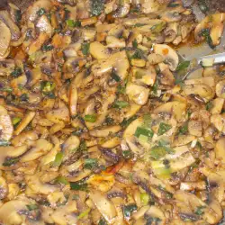 Stewed Mushrooms with Onions and Butter