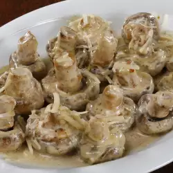 Stewed Mushrooms with Butter and Cheese